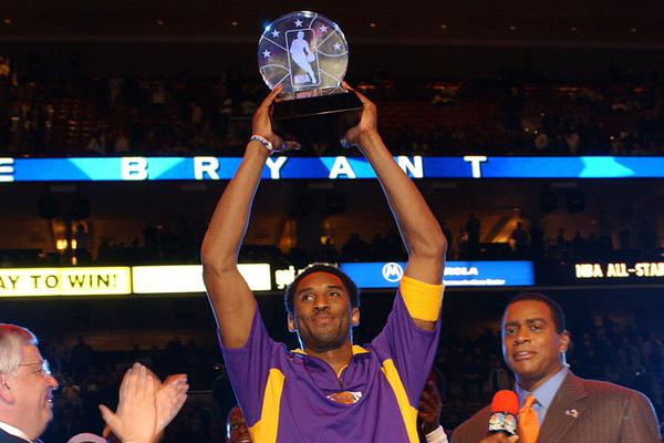 中国队刚刚点将米兰安踏已手握一张“全家福